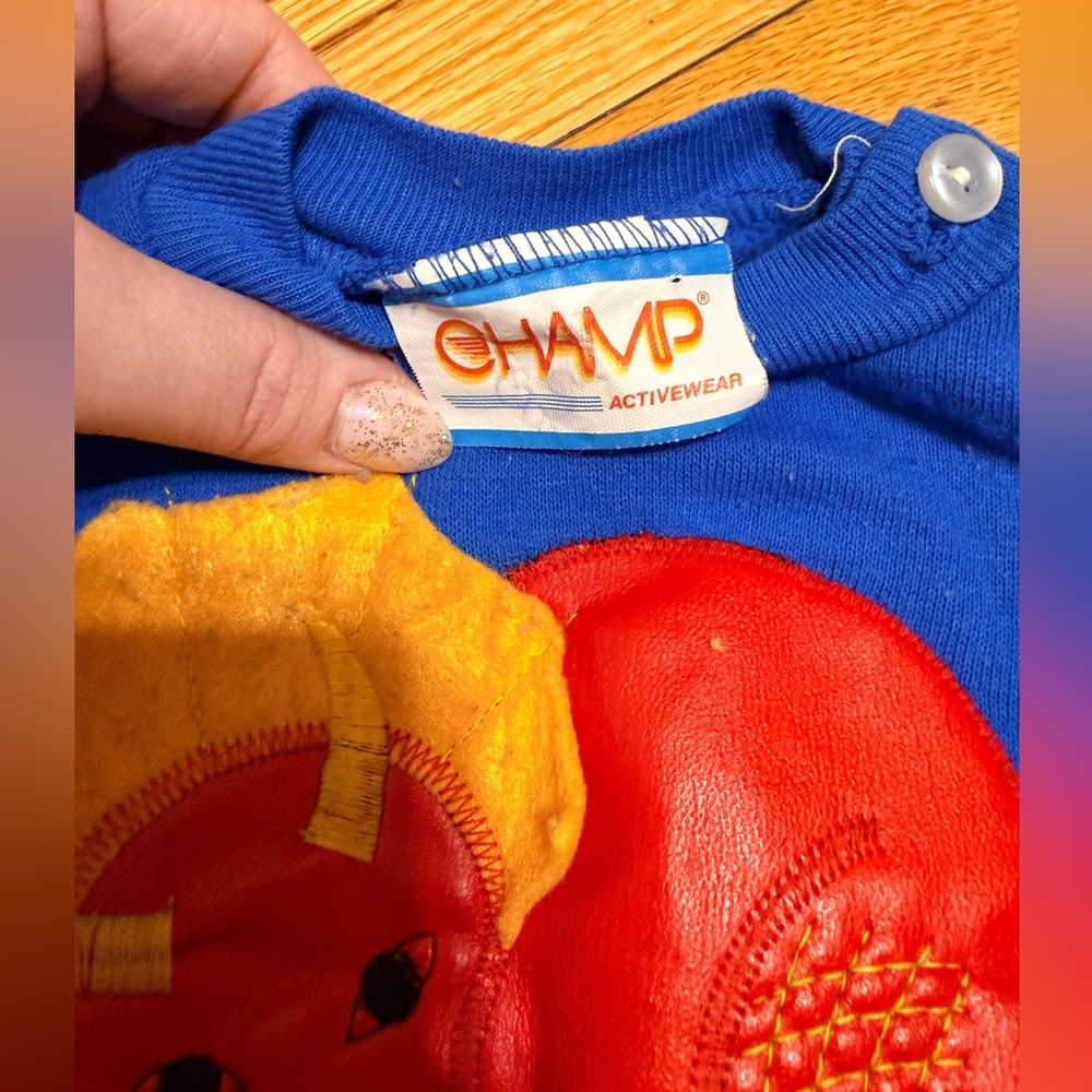 VINTAGE - CHAMP Activewear Blue Dinosaur Kids Shirt - Picture 4 of 4